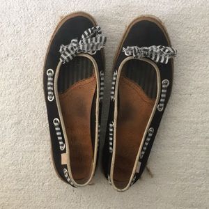 Sperry’s slip on flats - size 8.5